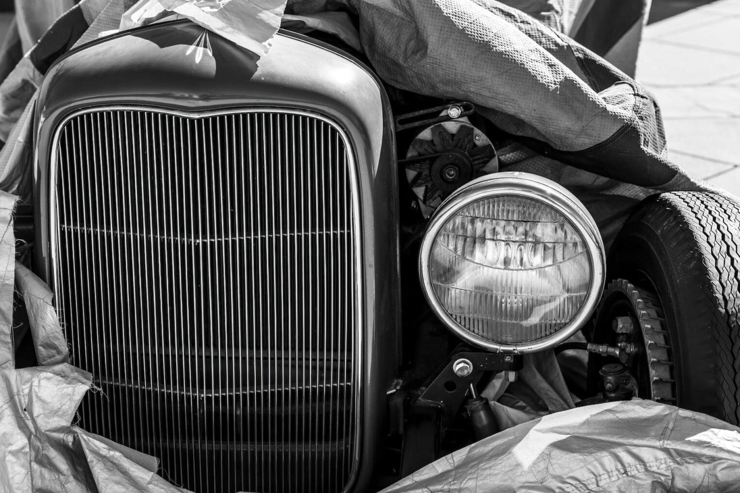Tales of the Courier – Hot rod horn dog delivery